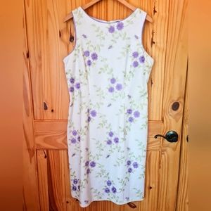 Dress Barn Fully Lined Embroidered Shift Dress Piping at Neck/Arms Sleeveless 12